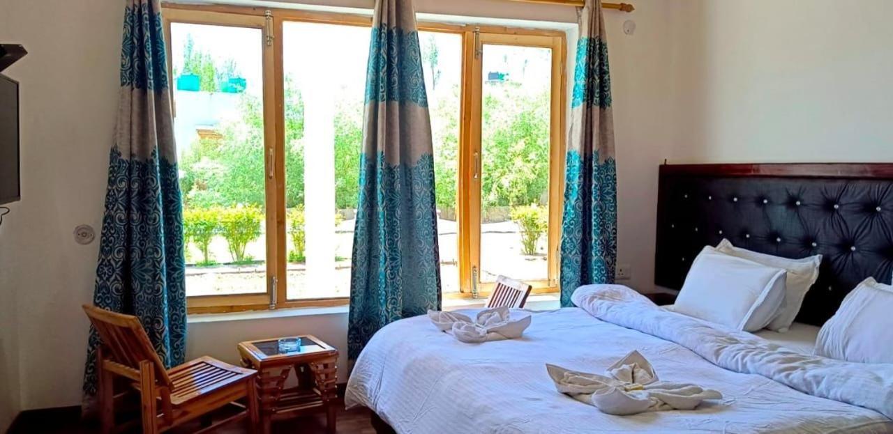 Отель Ladakh Kingdom, Лех Экстерьер фото